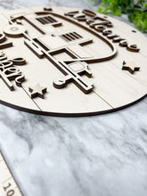 Load image into Gallery viewer, Personalized Camper Welcome Summer Sign WOOD BLANKS Kitsch Porch Sign DIY Paint Party Wine Party Vintage Retro