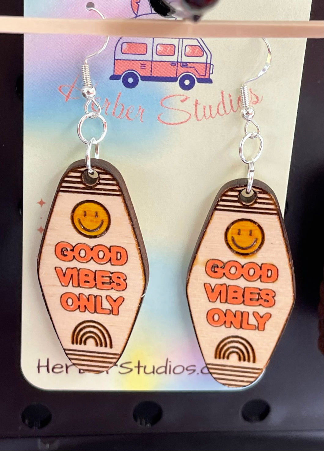 Good Vibes Only Motel Key Smiley Face Drop Earrings