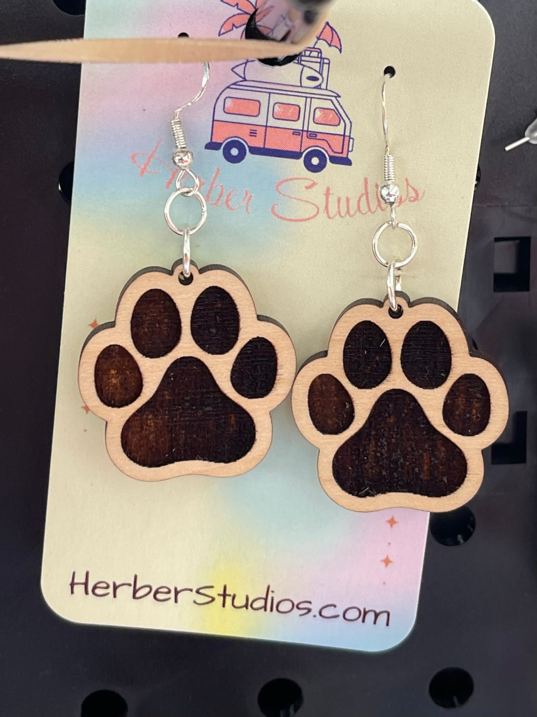Dog or Cat Lovers Earrings - Engraved Paw Shaped