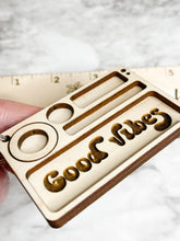 Load image into Gallery viewer, Rolling Tray Keychain - Adult - That&#39;s How I Roll - Good Vibes Only - 420 - Wee
